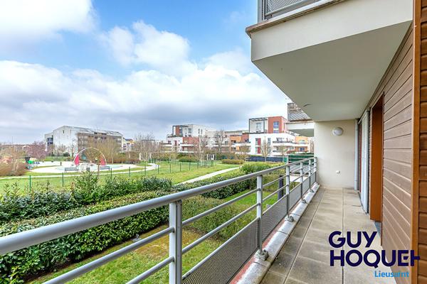 À vendre : Appartement 4 pièces à LIEUSAINT _ Terrasses / 4 stationnements.