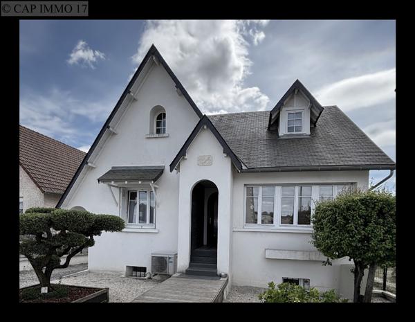 Maison de 173 m² en vente à SECTEUR SURGERES