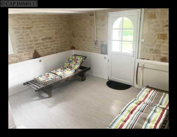 Maison de 173 m² en vente à SECTEUR SURGERES