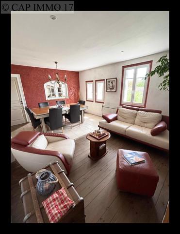 Maison de 173 m² en vente à SECTEUR SURGERES