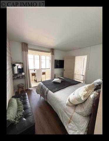 Maison de 173 m² en vente à SECTEUR SURGERES