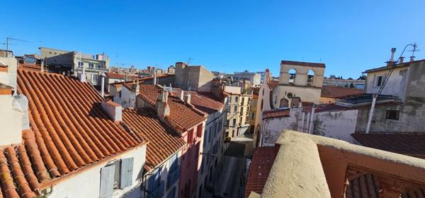 IMMEUBLE DE RAPPORT 4 LOTS ? 240 000  -RENTABILITÉ BRUTE : ENVIRON 9 % Perpignan centre historique -8 rue Grande la Monnaie