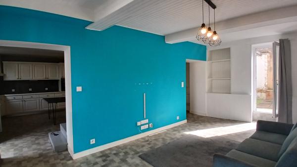 Combronde maison à louer 4 chambres cour Combronde (63460)