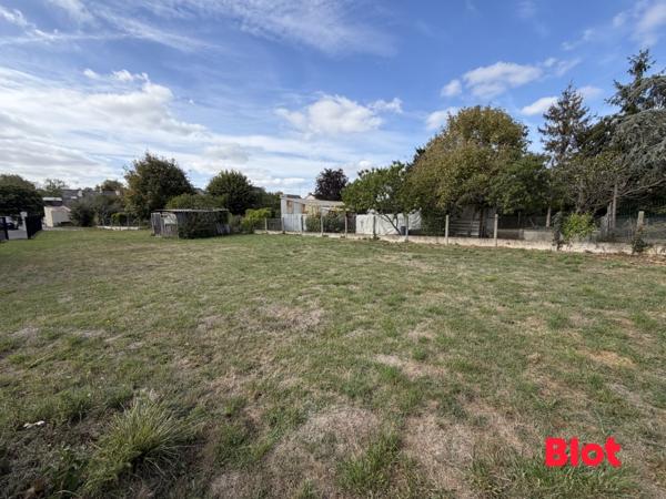 Terrain 566m²