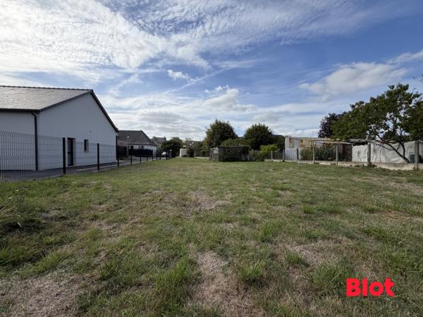 Terrain 566m²