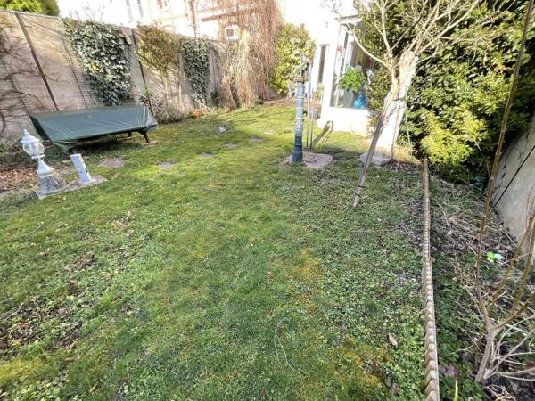 IMMEUBLE 205 M2 - mono propriété - dans le Bouchon