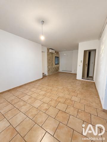 Location appartement 3 pièces 57 m² Pélissanne