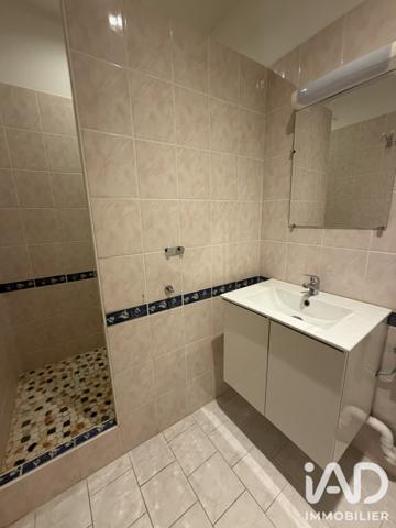 Location appartement 3 pièces 57 m² Pélissanne