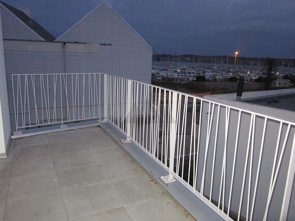 A LOUER BREST MOULIN BLANC T4 VUE MER TERRASSE PARKING ASCENSEUR