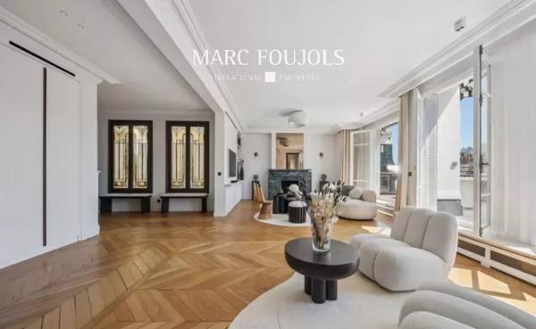 Paris XVI Victor Hugo Pompe : Penthouse terrasse