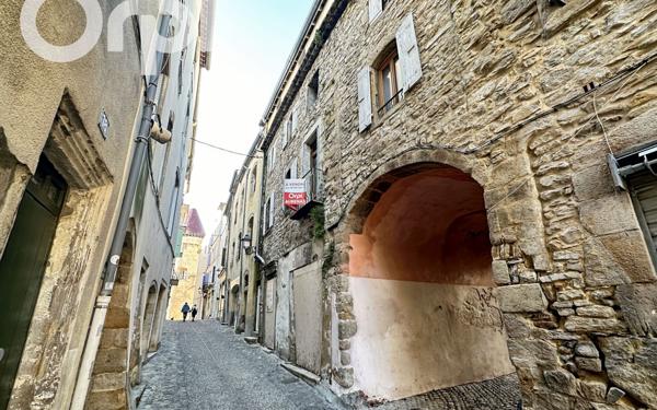 Appartement à vendre    6 pièces • 165 m2 Aubenas