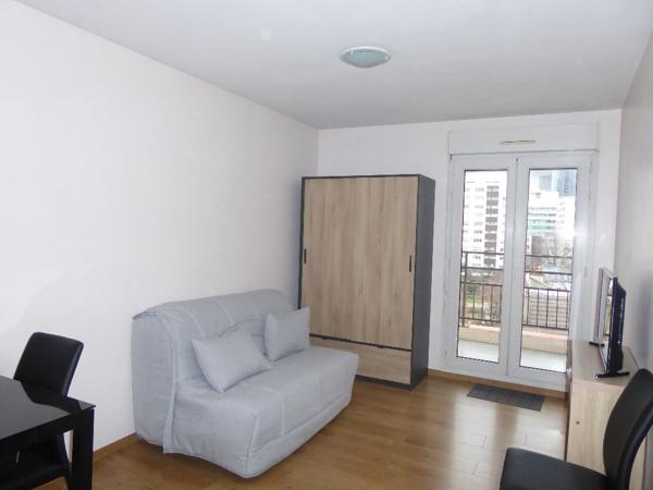 Studio meublé centre de Courbevoie