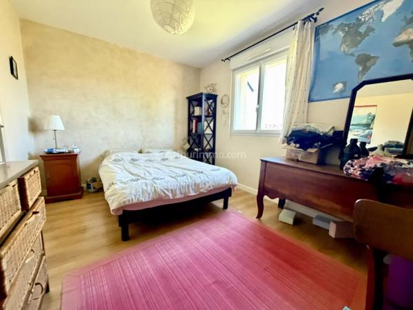 Vente                                                      Maison
                        
                     6 pièces                      153 m2                     à Quévert