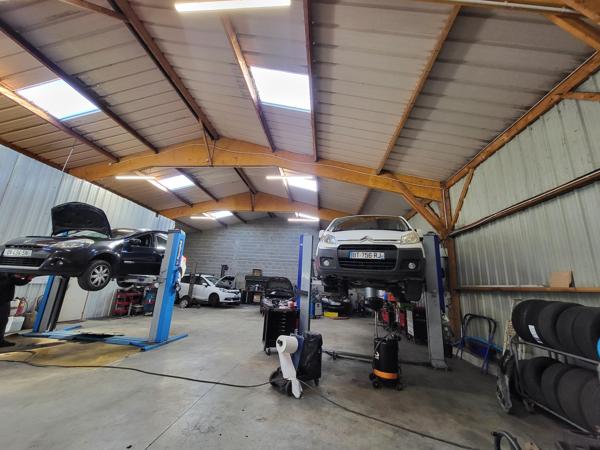 Local D’activité 285m² – Avrille