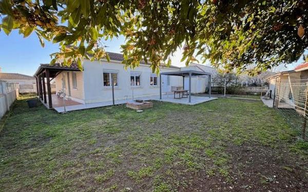 Maison à vendre    4 pièces •  Tonnay-Charente