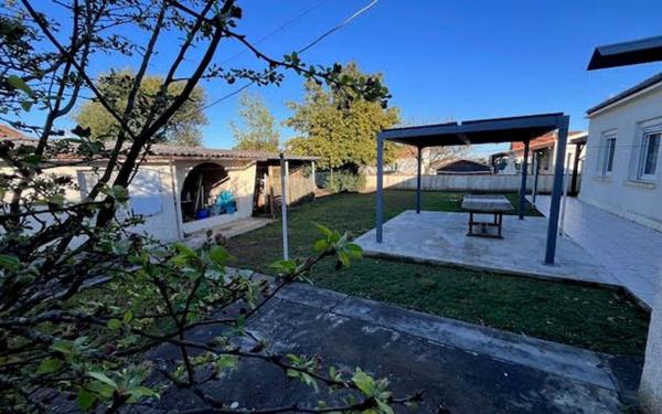 Maison à vendre    4 pièces •  Tonnay-Charente