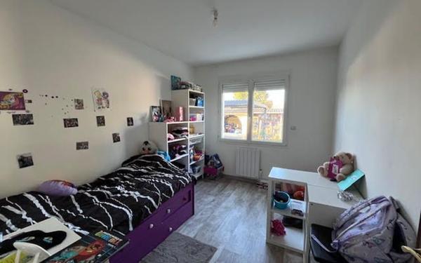 Maison à vendre    4 pièces •  Tonnay-Charente