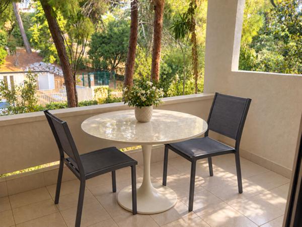 Appartement T2 La Seyne Sur Mer à Tamaris de 30.20 m² avec terrasse