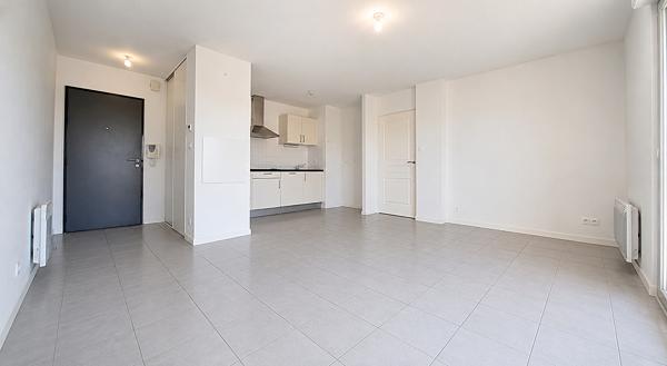Appartement 2 pièces – 44 m² environ à Le Croisic (ref : 76953P)