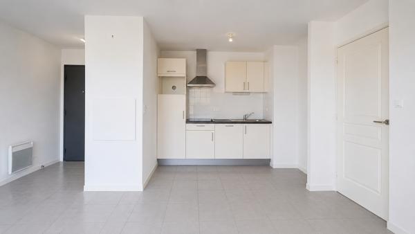 Appartement 2 pièces – 44 m² environ à Le Croisic (ref : 76953P)