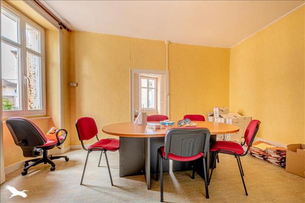 Immeuble à vendre |  Saint-Junien |  159 m²