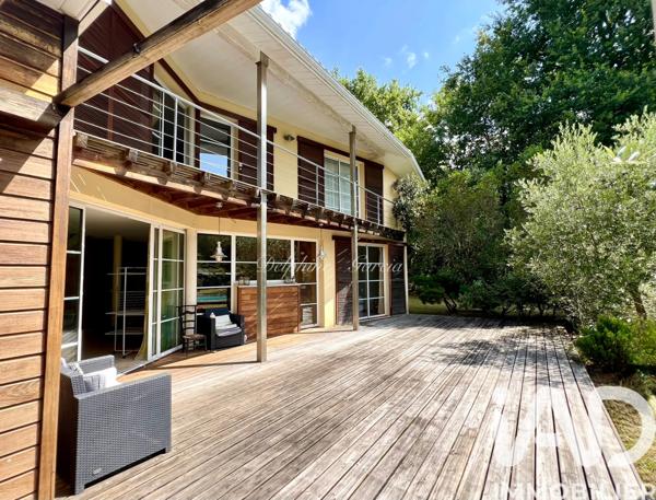 Maison à vendre 7 pièces 235 m² Salles