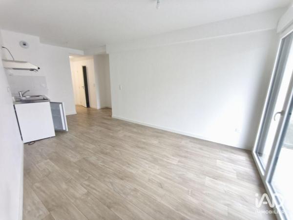 Location appartement 2 pièces 42 m² Laval