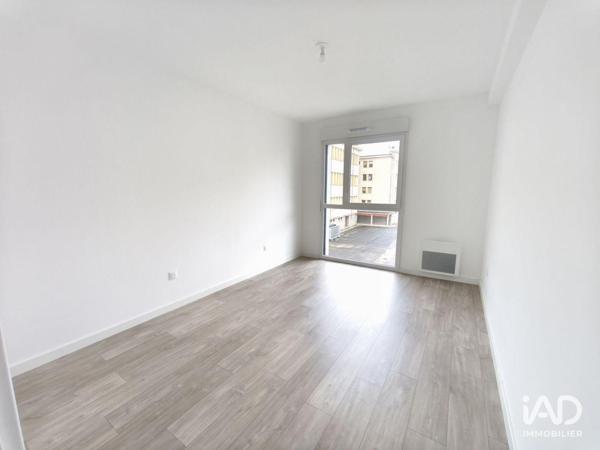 Location appartement 2 pièces 42 m² Laval