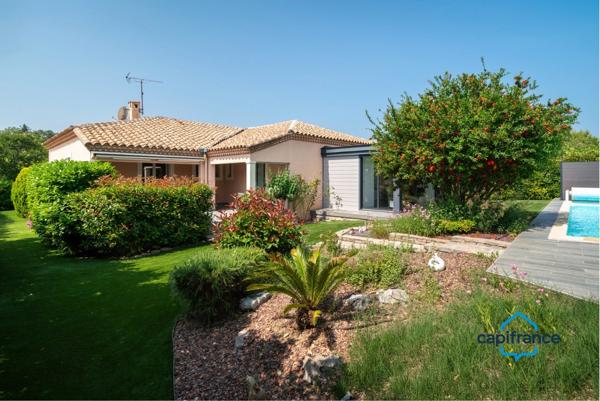 Villa de standing - JUVIGNAC (34)