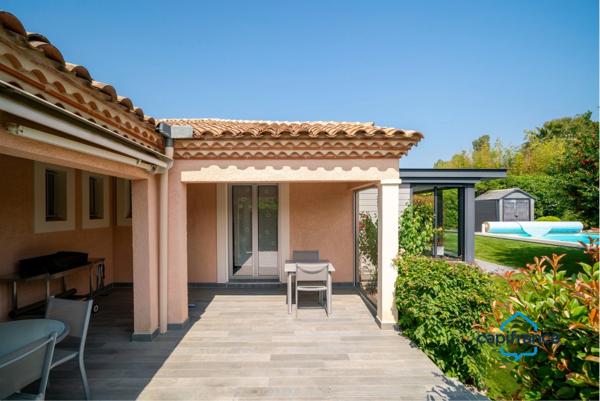 Villa de standing - JUVIGNAC (34)