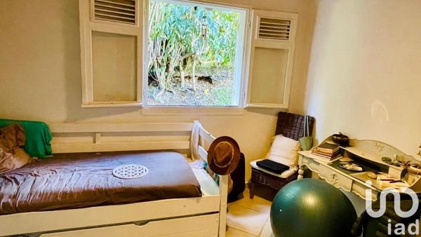 Pavillon 4 pièces de 96 m² à Petit-Bourg (97170)