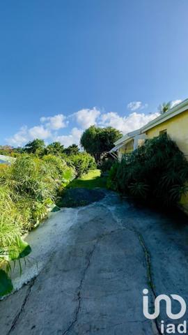 Pavillon 4 pièces de 96 m² à Petit-Bourg (97170)