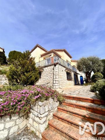 Maison à vendre 7 pièces 145 m² Vence