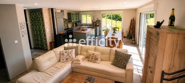 Maison
         5 pièces
        - 108 m² Exclusivité 249 000 € *