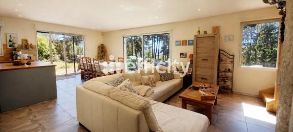Maison
         5 pièces
        - 108 m² Exclusivité 249 000 € *