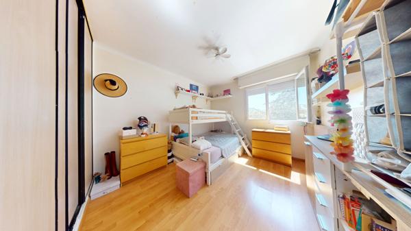 Appartement à vendre 398 000 € Villeneuve-Loubet 3 p 69,5 m² DPE D