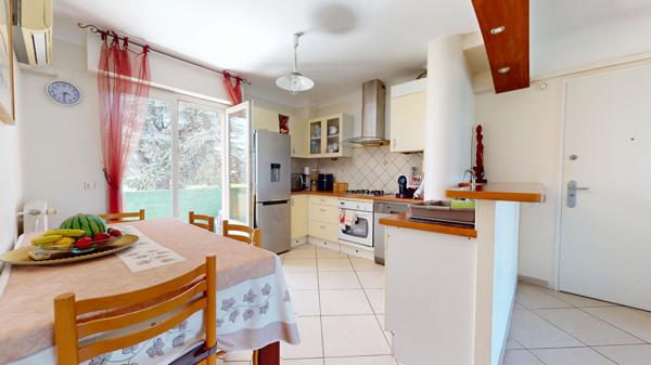 Appartement à vendre 408 000 € Villeneuve-Loubet 3 p 69,5 m² DPE D