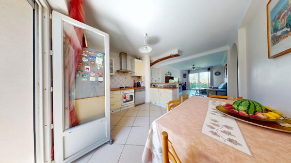 Appartement à vendre 408 000 € Villeneuve-Loubet 3 p 69,5 m² DPE D