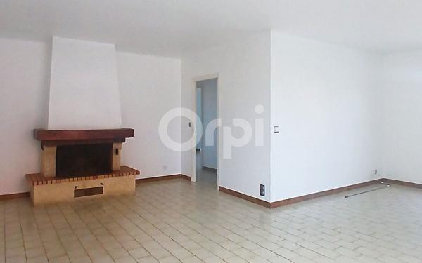 Maison à vendre    3 pièces •  Le Soler