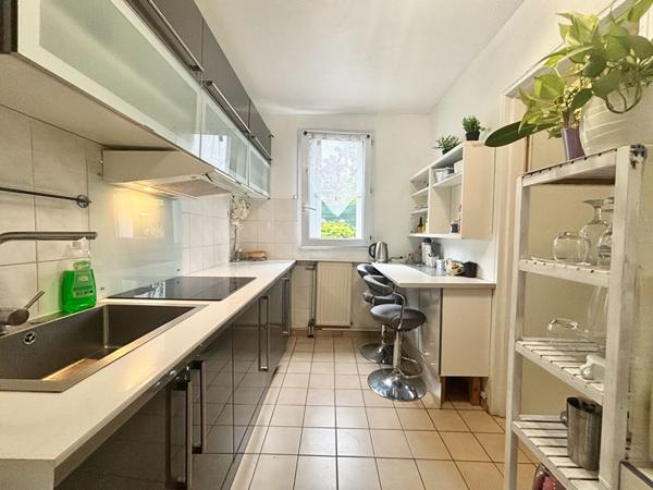 Appartement 4 pièces au rez-de-chaussée avec grande terrasse