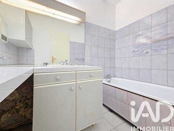 Maison à vendre 8 pièces 177 m² Saint-Pierre-du-Perray