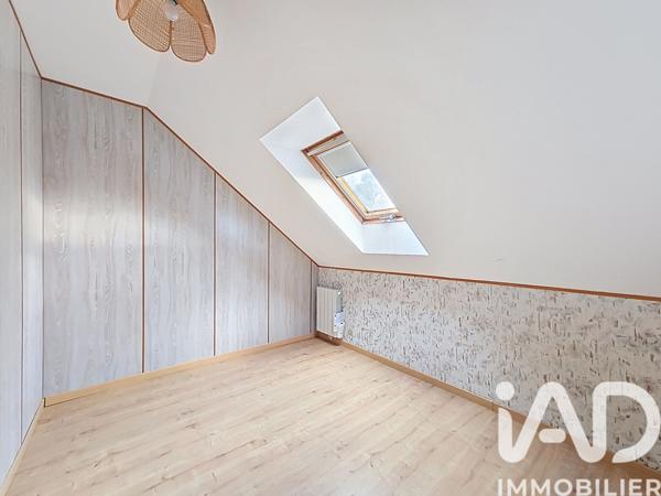 Maison à vendre 8 pièces 177 m² Saint-Pierre-du-Perray