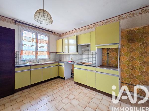 Maison à vendre 8 pièces 177 m² Saint-Pierre-du-Perray