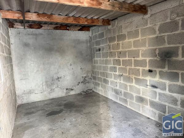 A VENDRE A CAEN RIVE DROITE UN GARAGE FERME POUR UNE VOITURE, Caen 14000