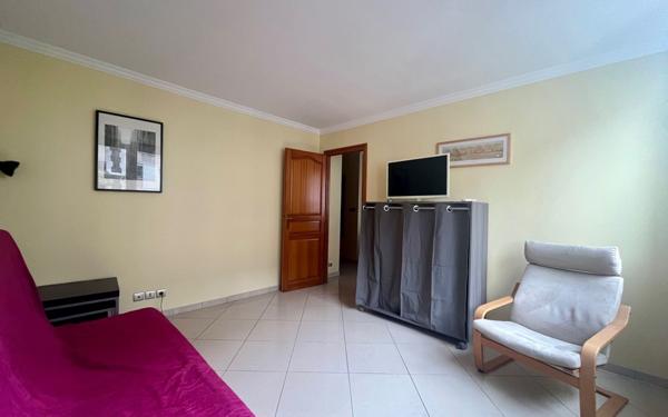 Appartement à louer    3 pièces • 52,17 m2 Paris 15