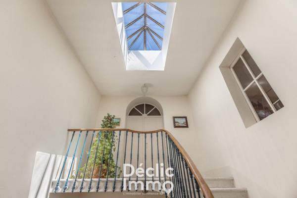 Vente maison Blaye, 484m² 9000m² 17 pièces 745 000€