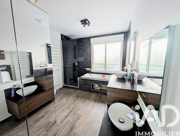 Maison à vendre 6 pièces 157 m² Cormeilles-en-Parisis