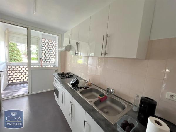 Appartement à louer 4 pièces 75m² Castelsarrasin (82100)
