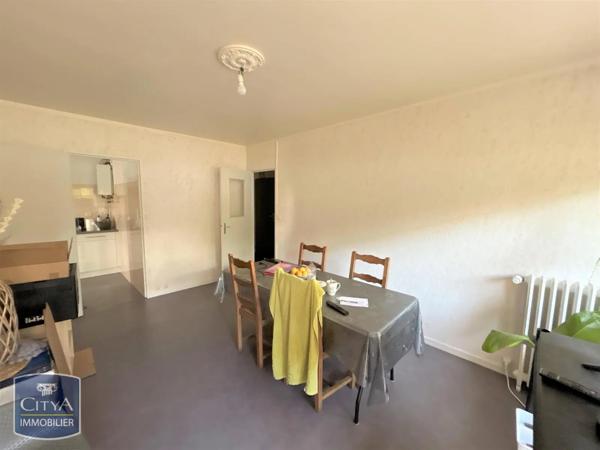 Appartement à louer 4 pièces 75m² Castelsarrasin (82100)