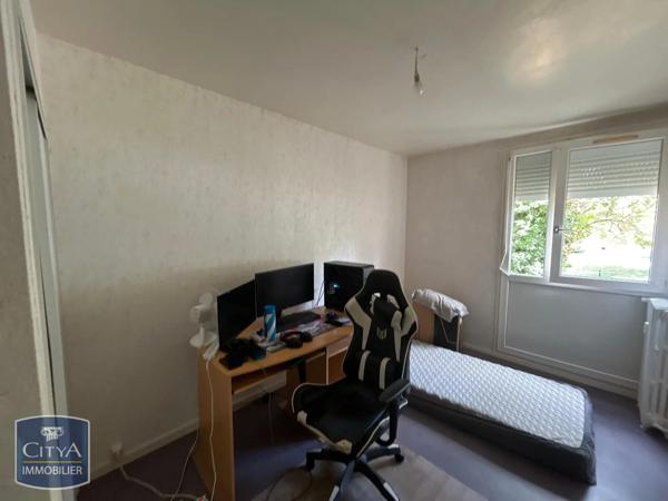 Appartement à louer 4 pièces 75m² Castelsarrasin (82100)